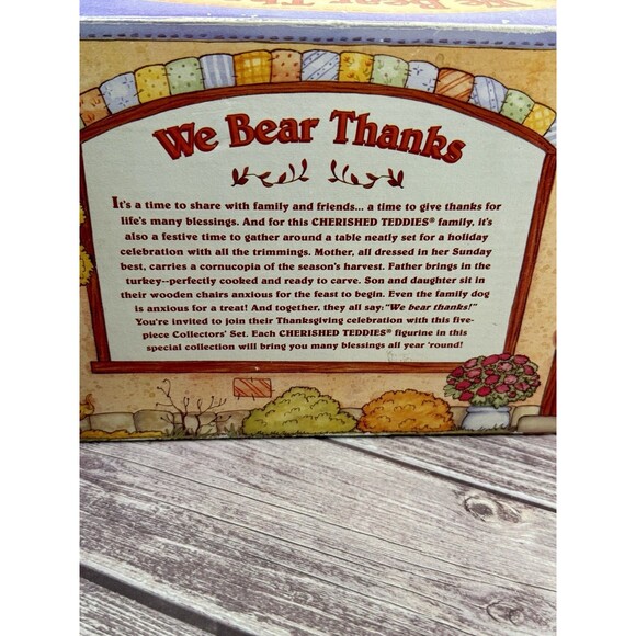 SOLD**Cherished Teddies We Bear Thanks 1996 Table & Family with Box - Picture 12 of 16